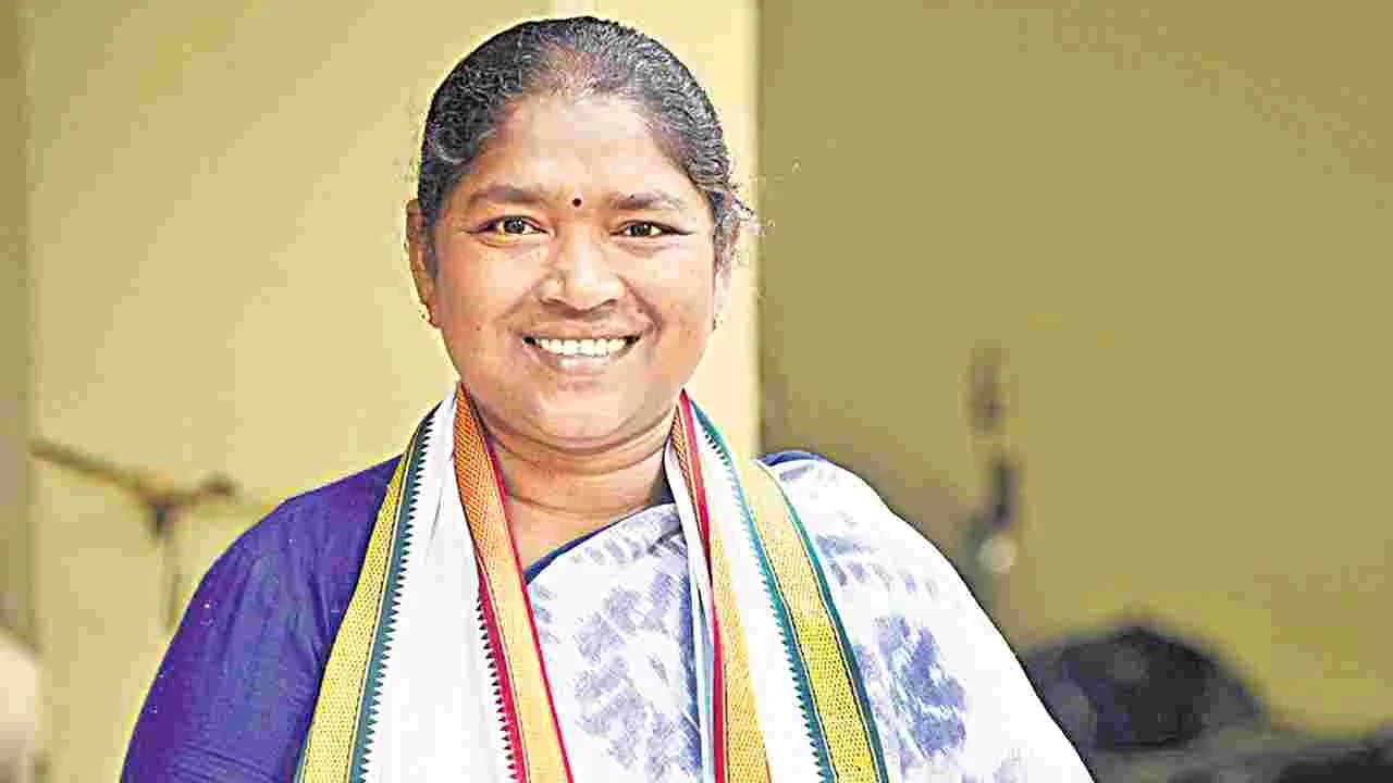 Seethakka: జువెనైల్‌ హోంలు పరివర్తన కేంద్రాలు 