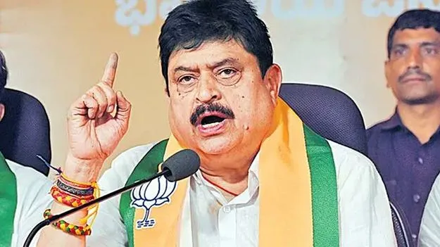 N Ramchander Rao: బీసీ రిజర్వేషన్లపై నాటకమాడుతున్న కాంగ్రెస్‌