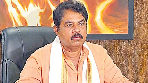 Karnataka: ధర్మస్థల వివాదం వెనుక సీఎం ప్రమేయం  