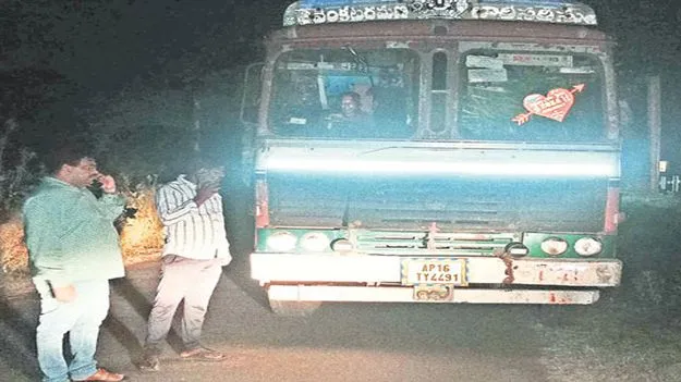 రేషన్‌ బియ్యం పట్టివేత