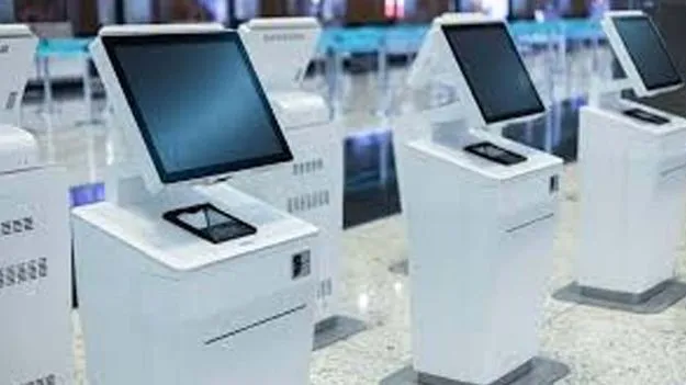 Smart Kiosks: శంషాబాద్‌లో స్మార్ట్‌ కియోస్క్‌లు
