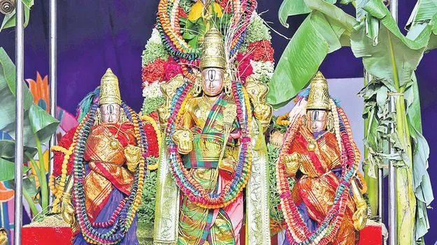 Tirumala: దేవదేవులకు పవిత్రాల సమర్పణ