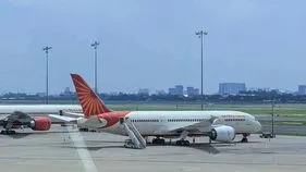 Air India Flight: చివరి నిమిషంలో విమానం రద్దు.. కారణం ఏంటంటే..