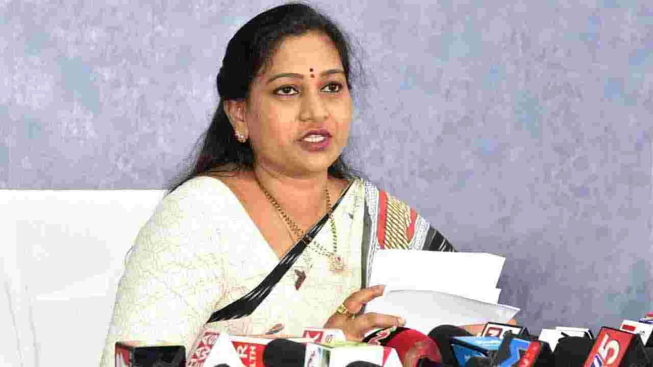 AP Government Alert on Heavy Rains: భారీ వర్షాలతో ఏపీ ప్రభుత్వం అలర్ట్