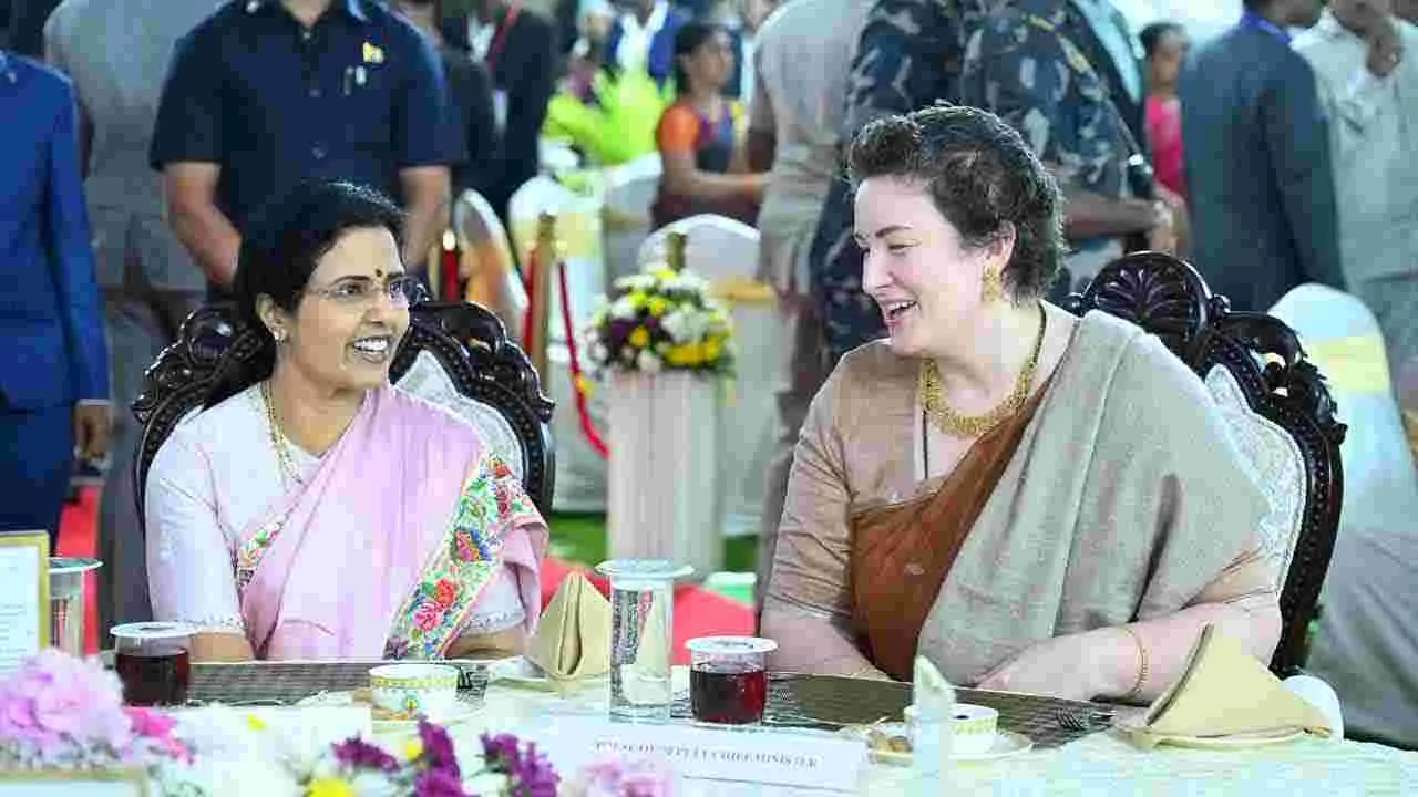 At Home in AP Raj Bhavan: రాజ్‌భవన్‌‌లో ఎట్ హోమ్.. హాజరైన సీఎం, డిప్యూటీ సీఎం దంపతులు