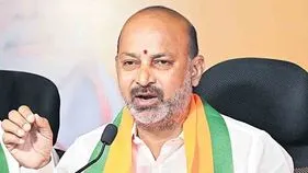 Bandi Sanjay VS Congress: బీఆర్ఎస్, కాంగ్రెస్‌లపై బండి సంజయ్ షాకింగ్ కామెంట్స్