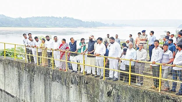 Telangana Ministers Pledge: తుమ్మిడిహెట్టి కట్టి తీరతాం