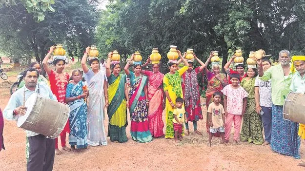 మల్లికార్జున స్వామికి ప్రత్యేక పూజలు