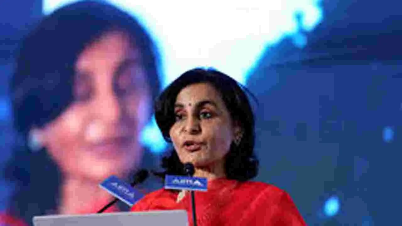 Apollo Hospitals MD Sunita Reddy: అపోలో హాస్పిటల్స్‌లో 1.3 శాతం వాటా విక్రయించిన సునీతా రెడ్డి  