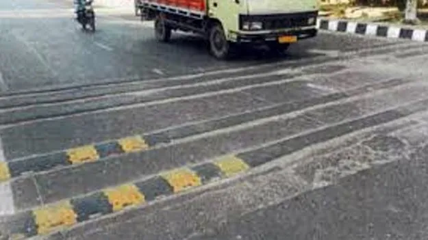 Speed Breakers: స్పీడ్‌ బ్రేకర్ల’పై ఐఆర్‌సీ మార్గదర్శకాలు తప్పనిసరి