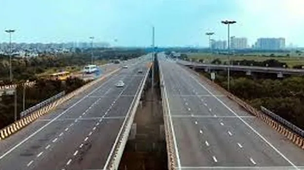 Highway Amenity Centers: డ్రైవర్లకు విశ్రాంతి కోసం హైవేల పక్కన 5వేల ఎమినిటీ సెంటర్లు  