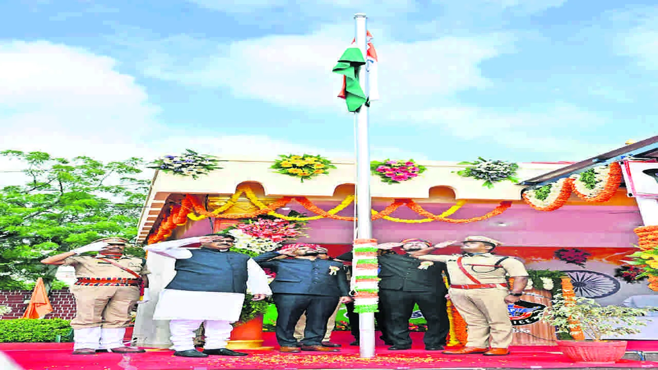  Independence Day : స్వర్ణ అనంతగా తీర్చిదిద్దుదాం