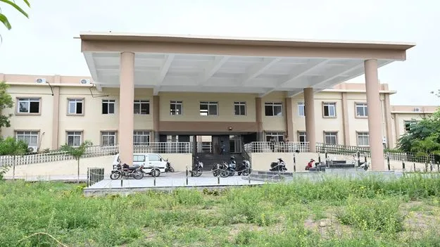 ‘శాతవాహన’లో అవినీతి బాగోతం