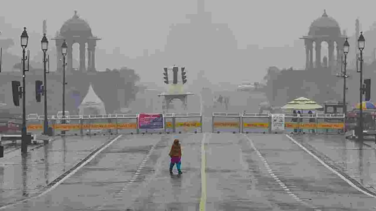 Delhi Rains:  ఢిల్లీ, హిమాచల్ ప్రదేశ్‌లో తెల్లవారుజాము నుంచి  భారీ వర్షాలు