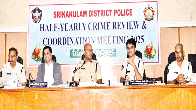 No Corruption: అవినీతికి పాల్పడితే వేటు తప్పదు