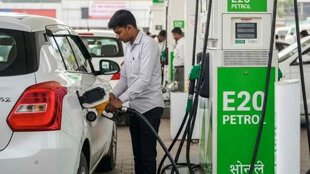 E20 Petrol :  E20 పెట్రోల్ ఎంతో మెరుగైంది.. అనుమానాలు అక్కర్లేదన్న కేంద్రం