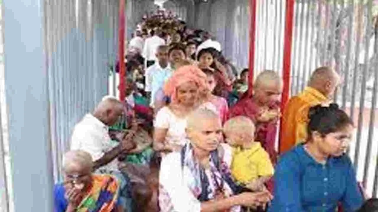 Tirumala Seervar Darshan Wait Time: శ్రీవారి సర్వదర్శనానికి 16 గంటల సమయం