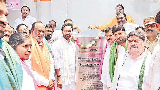 New Roads Across Hyderabad: అవసరమైన ప్రతిచోటా కొత్త రోడ్లు 