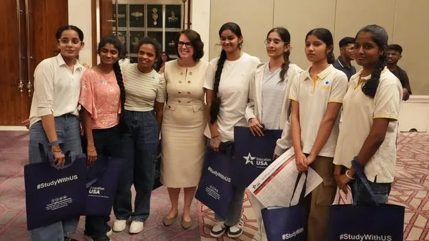 US Consulate Urges Students to Respect Laws: చట్టాలు తెలుసుకుని అమెరికా రండి  