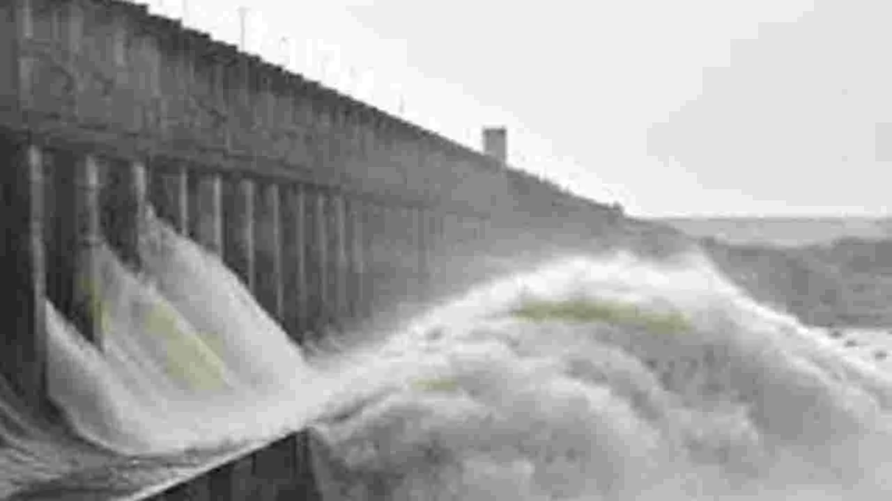 Sri Ram Sagar Project: ఎస్సారెస్పీ నుంచి ముందుగానే నీటి విడుదల