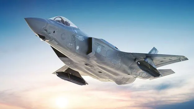 UK F-35: మరో బ్రిటన్ ఎఫ్-35 విమానంలో సాంకేతిక సమస్య.. జపాన్‌‌‌లో అత్యవసర ల్యాండింగ్