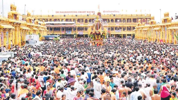 Rathotsavam: వైభవం.. రాఘవేంద్రుడి రథోత్సవం