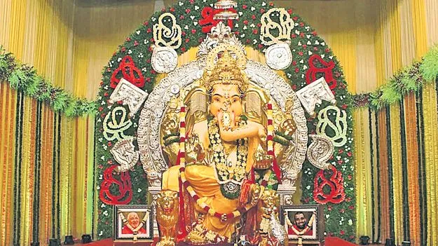 Mumbai Vinayaka Mandapam: వినాయక మండపానికి రూ.474కోట్ల బీమా