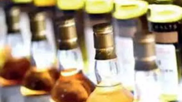 Illicit Liquor: కువైత్‌లో కల్తీ మద్యం తాగి 13 మంది మృతి