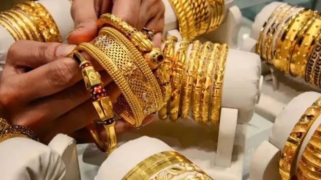Gold Rates Today: నేడు దేశంలో బంగారం, వెండి ధరలు ఎలా ఉన్నాయంటే.. 