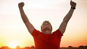 Healthy without Exercise: ఆరోగ్యానికి భారీ కసరత్తులు తప్పనిసరి అని భావిస్తున్నారా.. ఈ ప్రొఫెసర్ ఏం చెబుతున్నారంటే..