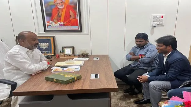 POSH Sumit:బండి సంజయ్‌తో పర్‌వ్యూ గ్రూప్ సిహెచ్ఆర్ఓ  కుమార్ రాజా భేటీ.. అంతర్జాతీయ సదస్సుకు ఆహ్వానం