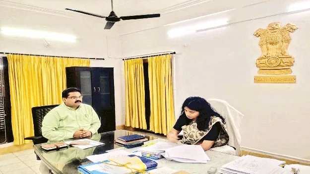 ITDA  విధుల్లో ఐటీడీఏ ఇన్‌చార్జి పీవోలు 