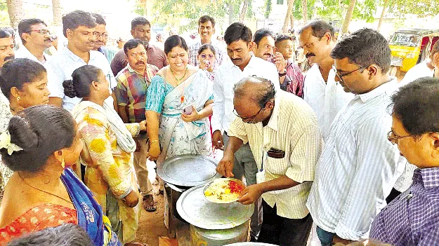 రేషన్‌ డిపోల్లో వివరాల బోర్డులేవీ?