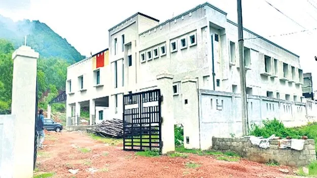 అక్కరకు రాని ఆయుష్‌ ల్యాబ్‌!