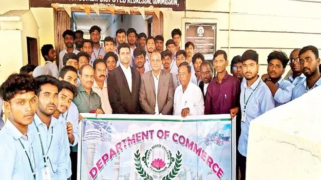 వినియోగదారుల హక్కులను తెలుసుకోవాలి 