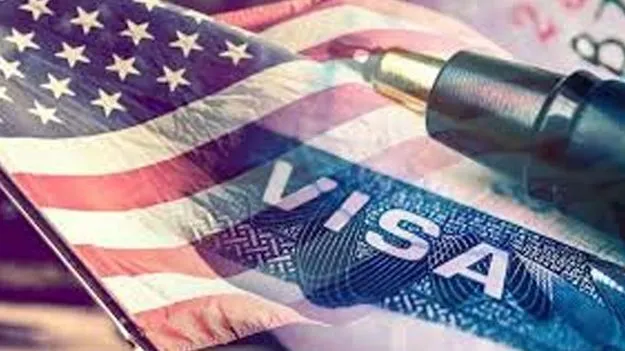 US Cancels Visas: 6 వేల మంది విదేశీ విద్యార్థుల వీసాలు రద్దు 