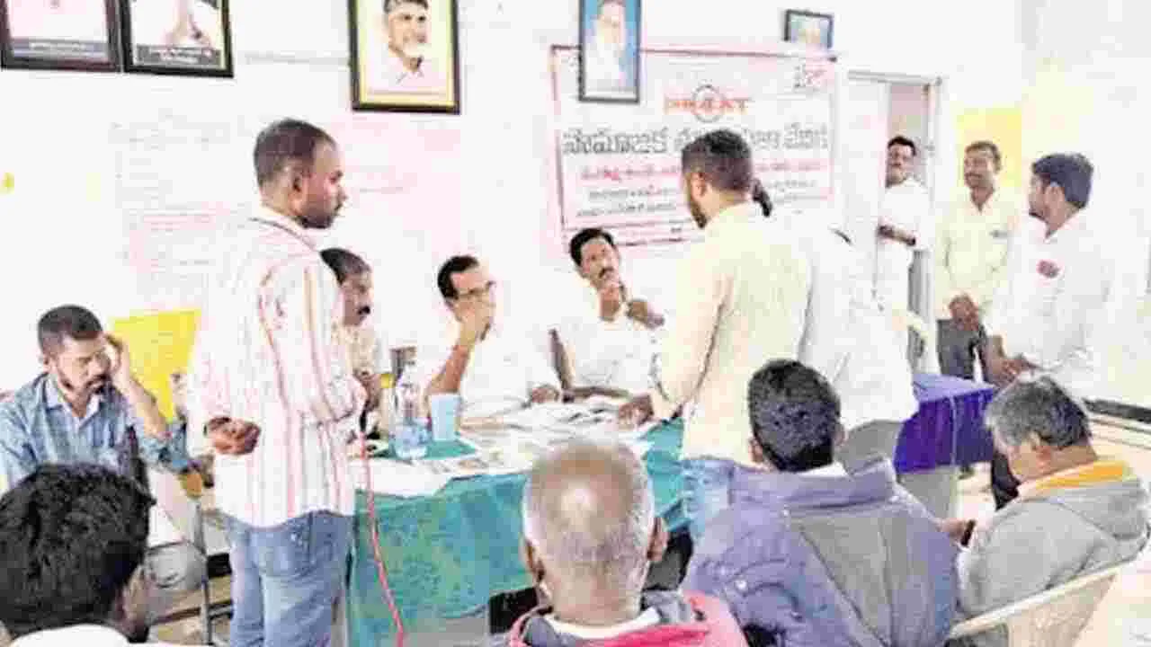 NREGS Scam: ఉపాధి పథకంలో మృతుల పేర్లతో బిల్లులు.. సోషల్ ఆడిట్‌లో నిజాలు బయటకు