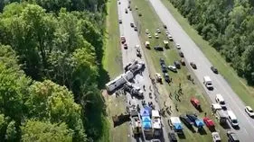 NY Tourish Bus Crash: న్యూయార్క్‌లో రోడ్డు ప్రమాదం.. టూరిస్టు బస్సు పల్టీ కొట్టడంతో ఐదుగురి దుర్మరణం