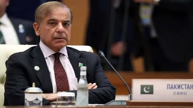 Pak PM Warns India: భారత్‌కు ఎన్నడూ మర్చిపోలేని గుణపాఠం చెబుతాం.. పాక్ ప్రధాని హెచ్చరిక