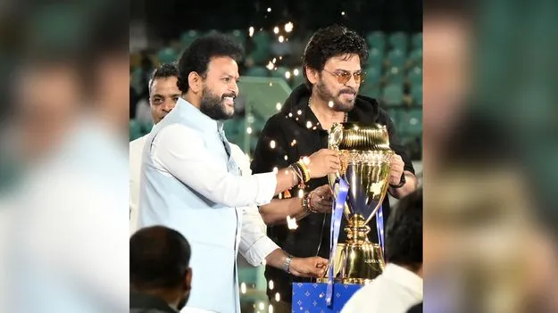 APL Season 4 Kicks Off: అట్టహాసంగా ఏపీఎల్‌  ప్రారంభం