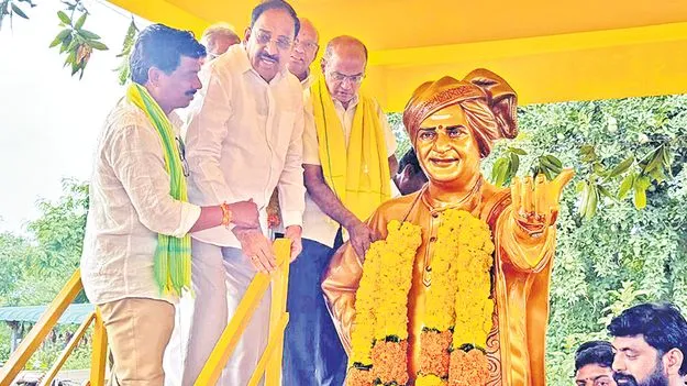 NTR Statue Unveiled in Nacharam: భద్రాద్రి జిల్లా నాచారంలో ఎన్టీఆర్‌ విగ్రహావిష్కరణ