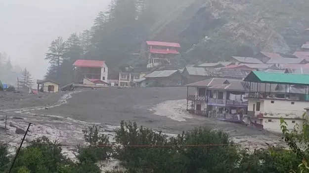 Cloudburst: జల ప్రళయం.. కొట్టుకుపోయిన గ్రామం