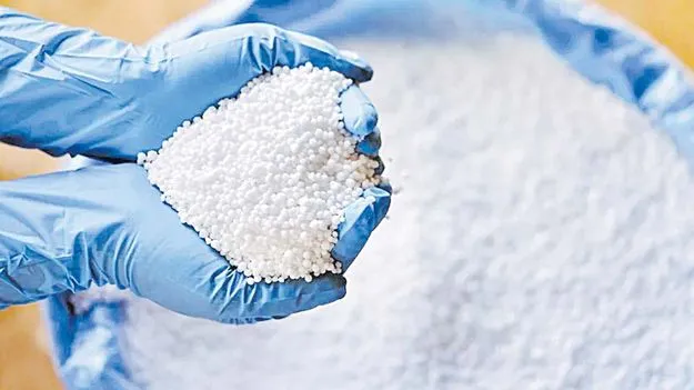 Urea Shortage: యూరియా వచ్చింది సగమే