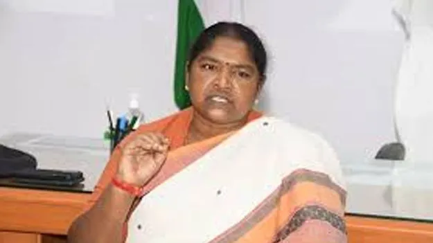 Minister Seethakka: ఎంత ఉన్నత స్థాయికెదిగినా అస్తిత్వాన్ని మరువొద్దు