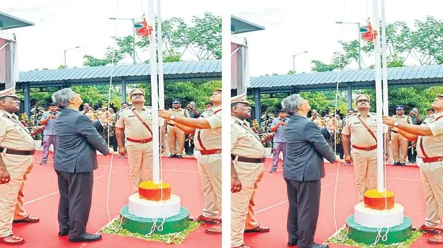 Justice Dheeraj Singh Thakur: హైకోర్టులో ఘనంగా పంద్రాగస్టు వేడుకలు