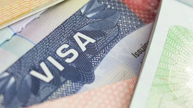 US Visa Revocation: వలసలపై ట్రంప్ ప్రభుత్వం కఠిన వైఖరి.. 6 వేల వీసాల రద్దు