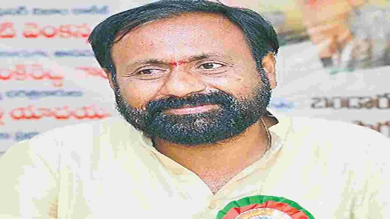 Tula Srinivas: తొలి పుస్తకం వచ్చాక  చదవాలన్న కాంక్ష మరింత పెరిగింది!