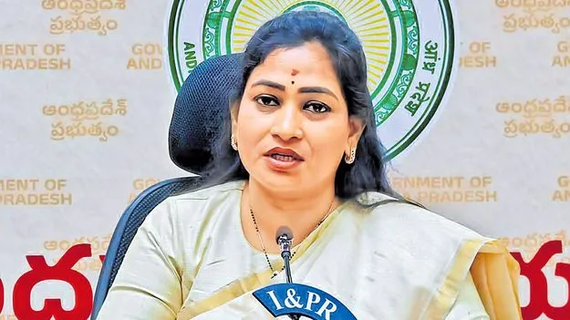 Minister Anitha: తప్పుడు పోస్టుల దండుపాళ్యం బ్యాచ్‌పై కఠిన చర్యలు