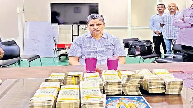 ACB Record Case: ఏసీబీ చరిత్రలోనే అవినీతి రికార్డు