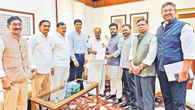 AP TDP MPs: ఇంటిగ్రేటెడ్‌ స్టీల్‌ ప్లాంట్‌కు అనుమతులు మంజూరు చేయండి